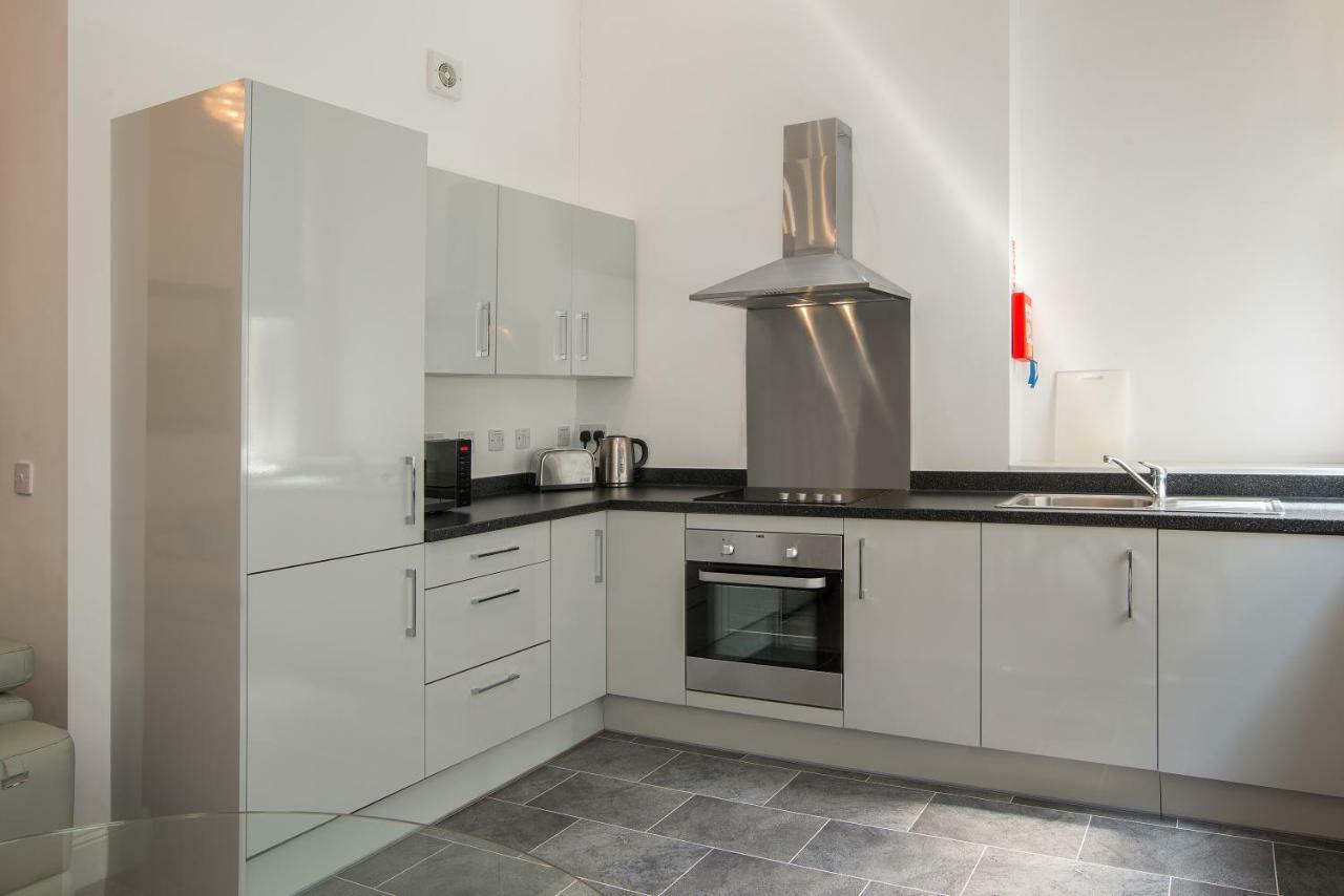 Апартаменты The Castle Collection 14 Cook Street Ливерпуль Экстерьер фото